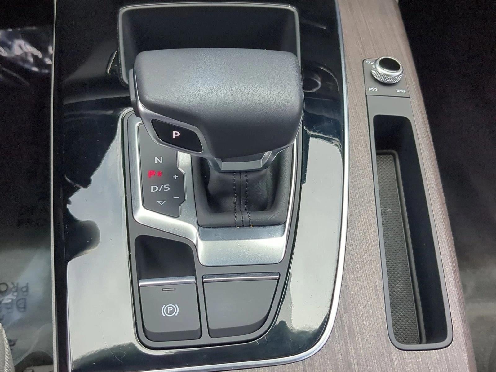 2023 Audi Q5 Premium 40 TFSI quattro S tronic