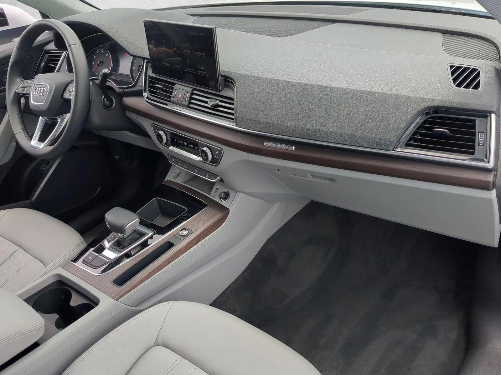 2023 Audi Q5 Premium 40 TFSI quattro S tronic