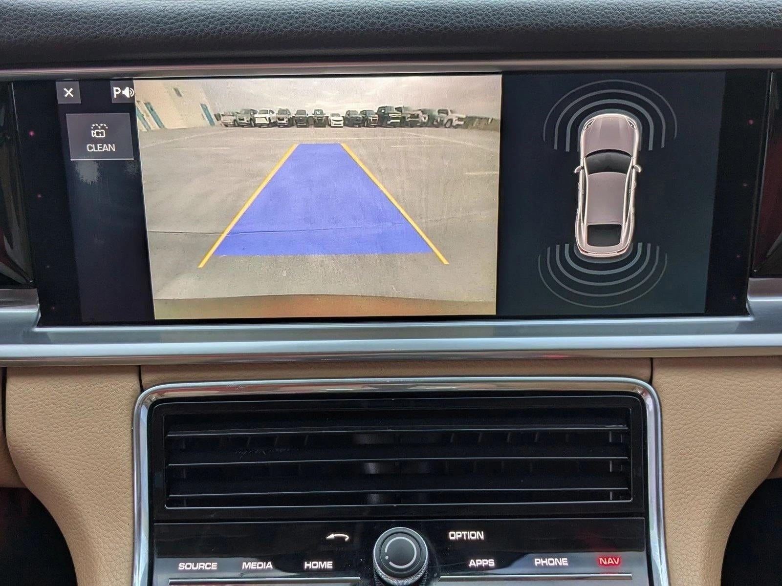 2018 Porsche Panamera Base