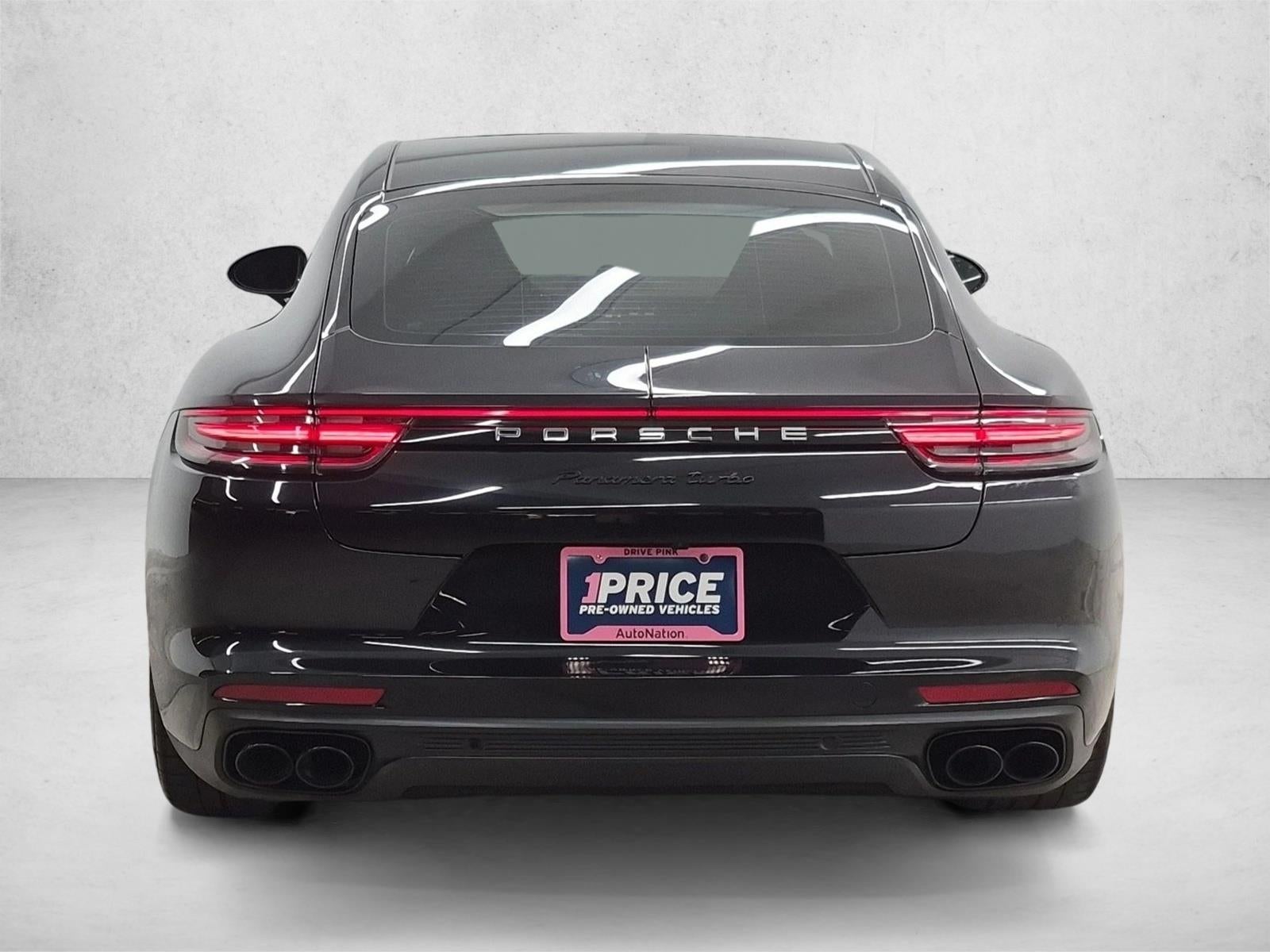 2017 Porsche Panamera Turbo