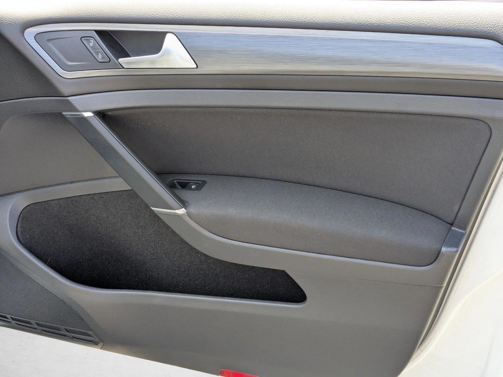 2019 Volkswagen e-Golf SE