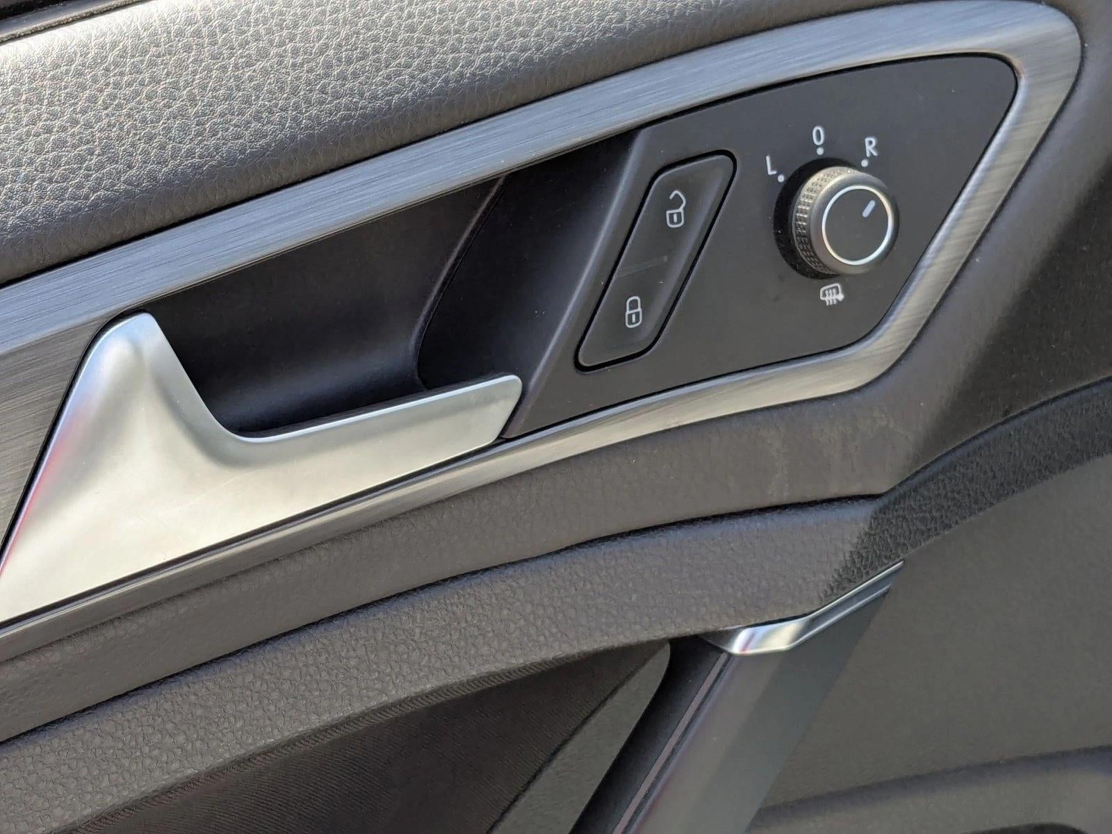 2019 Volkswagen e-Golf SE