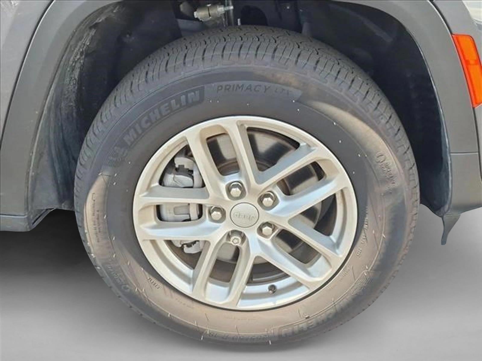 2025 Jeep Grand Cherokee L Laredo 4x4