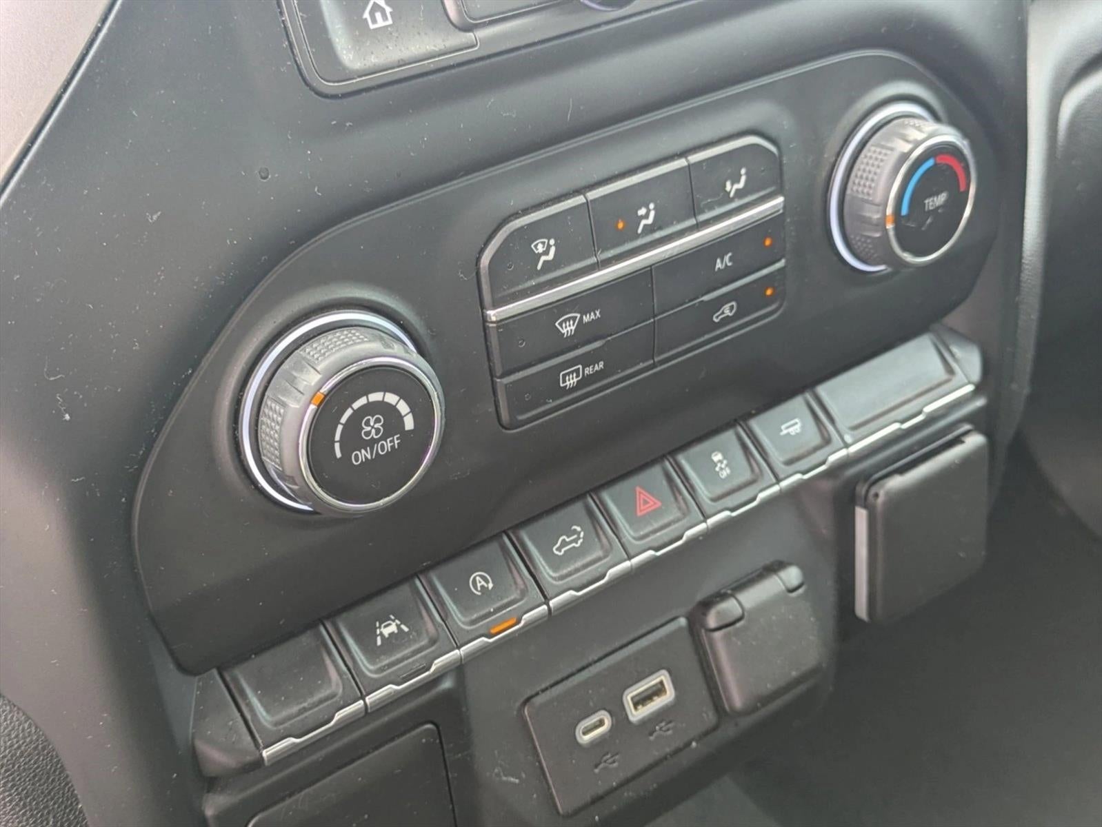 2022 Chevrolet Silverado 1500 Custom