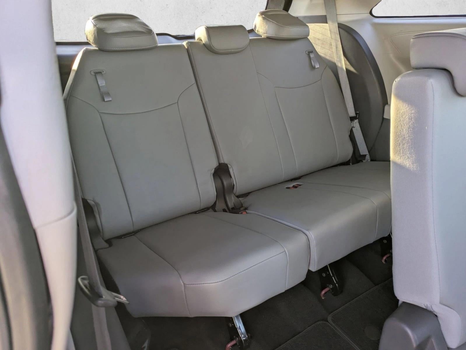 2023 Toyota Sienna XLE