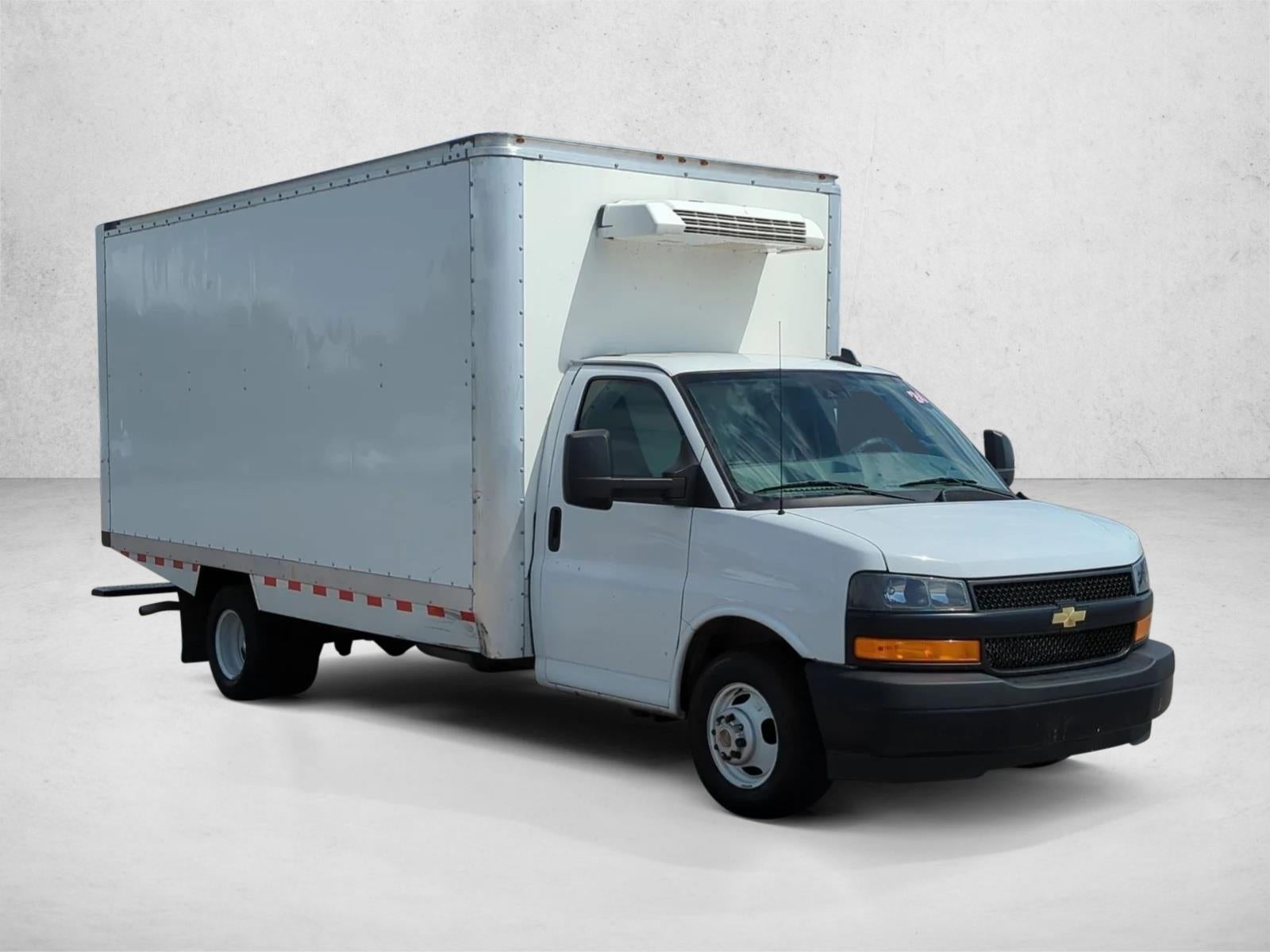 2024 Chevrolet Express Cutaway 3500 Base