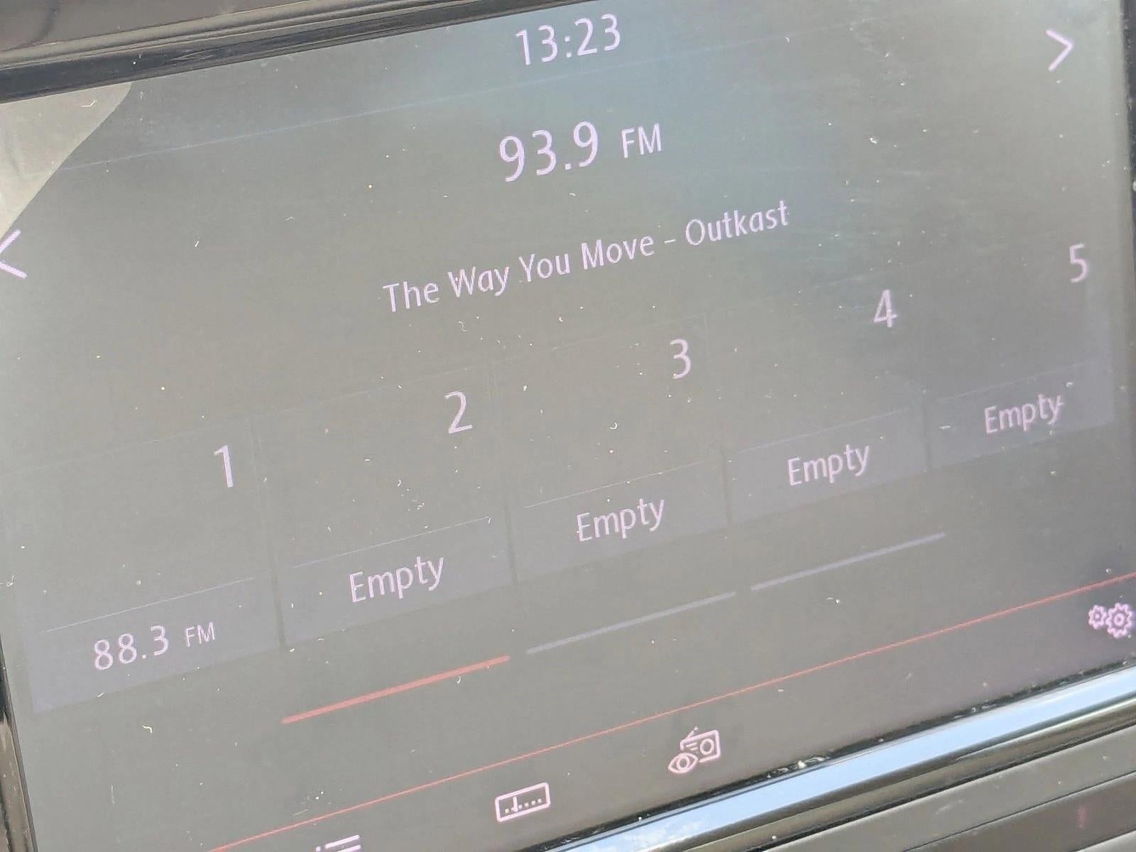 2016 Volkswagen Passat 1.8T SE