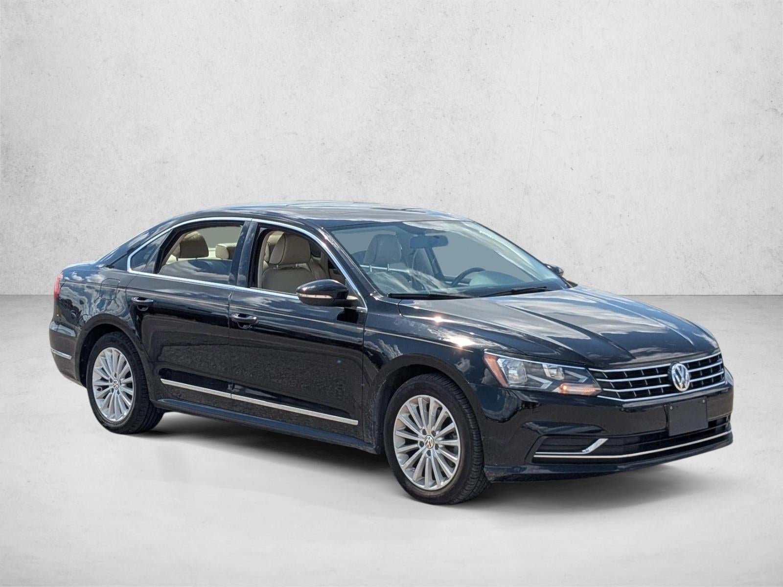 2016 Volkswagen Passat 1.8T SE