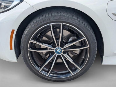 2022 BMW 330e 330e