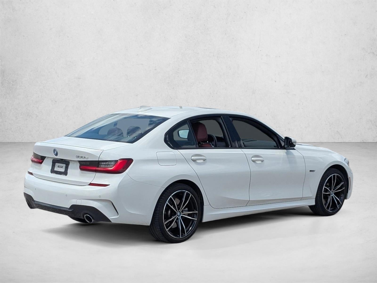 2022 BMW 330e 330e