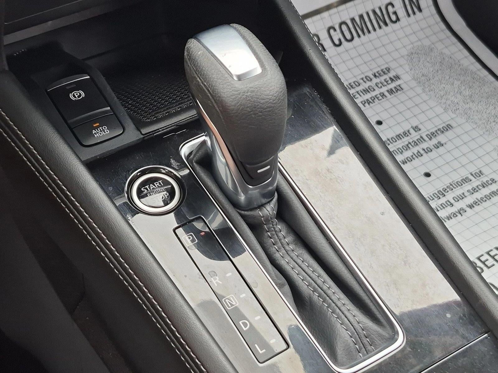 2024 Nissan Kicks SR Xtronic CVT
