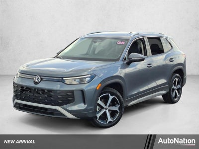 2025 Volkswagen Tiguan 2.0T SE
