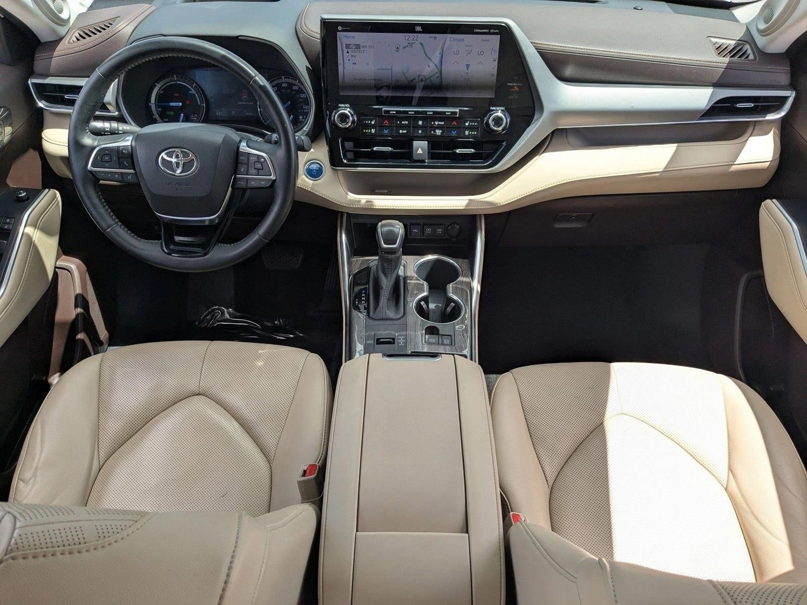 2020 Toyota Highlander Hybrid Platinum