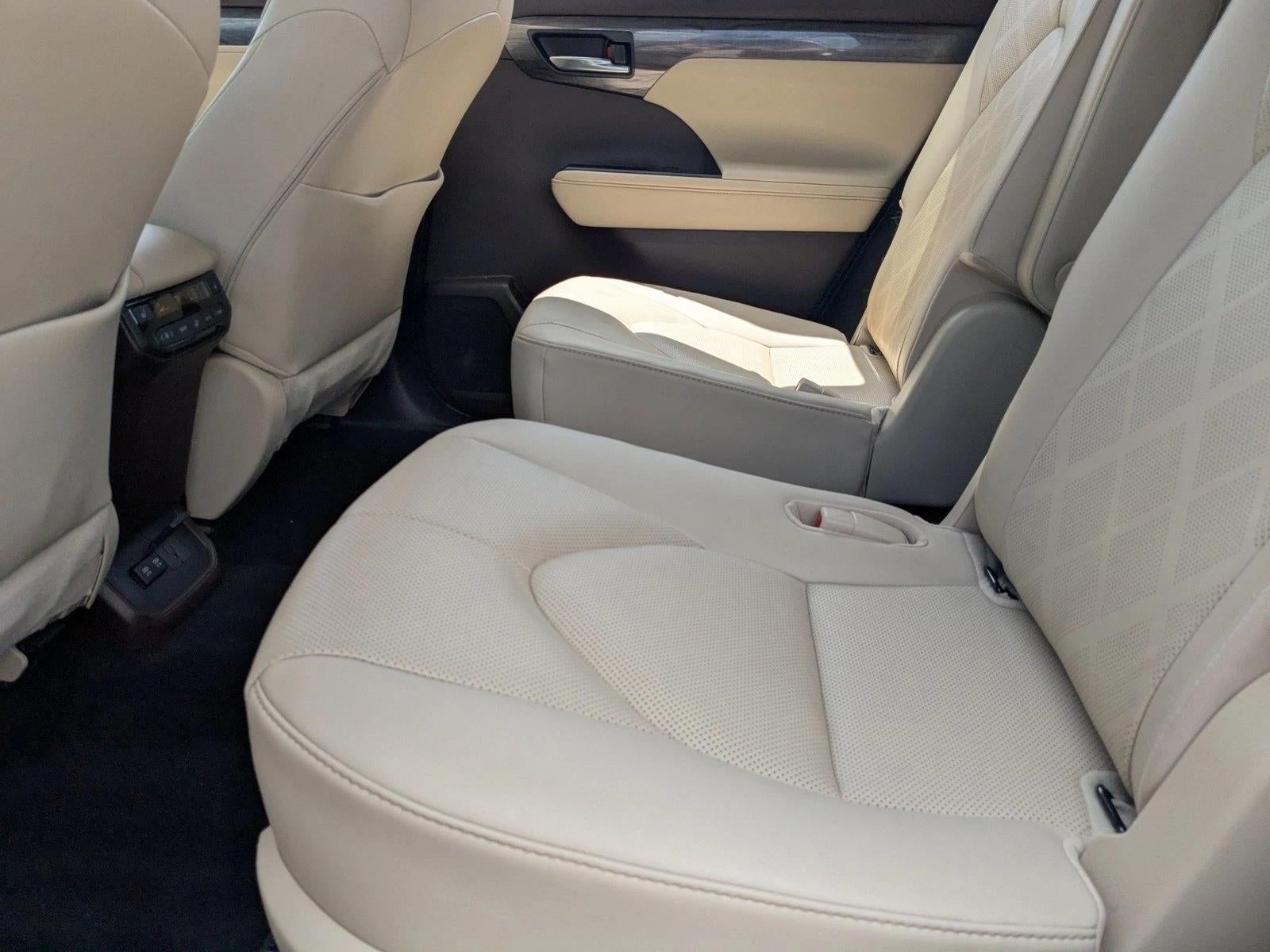 2020 Toyota Highlander Hybrid Platinum