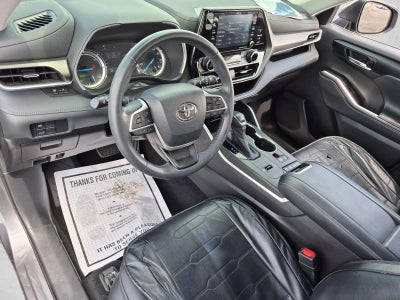 2022 Toyota Highlander Hybrid XLE
