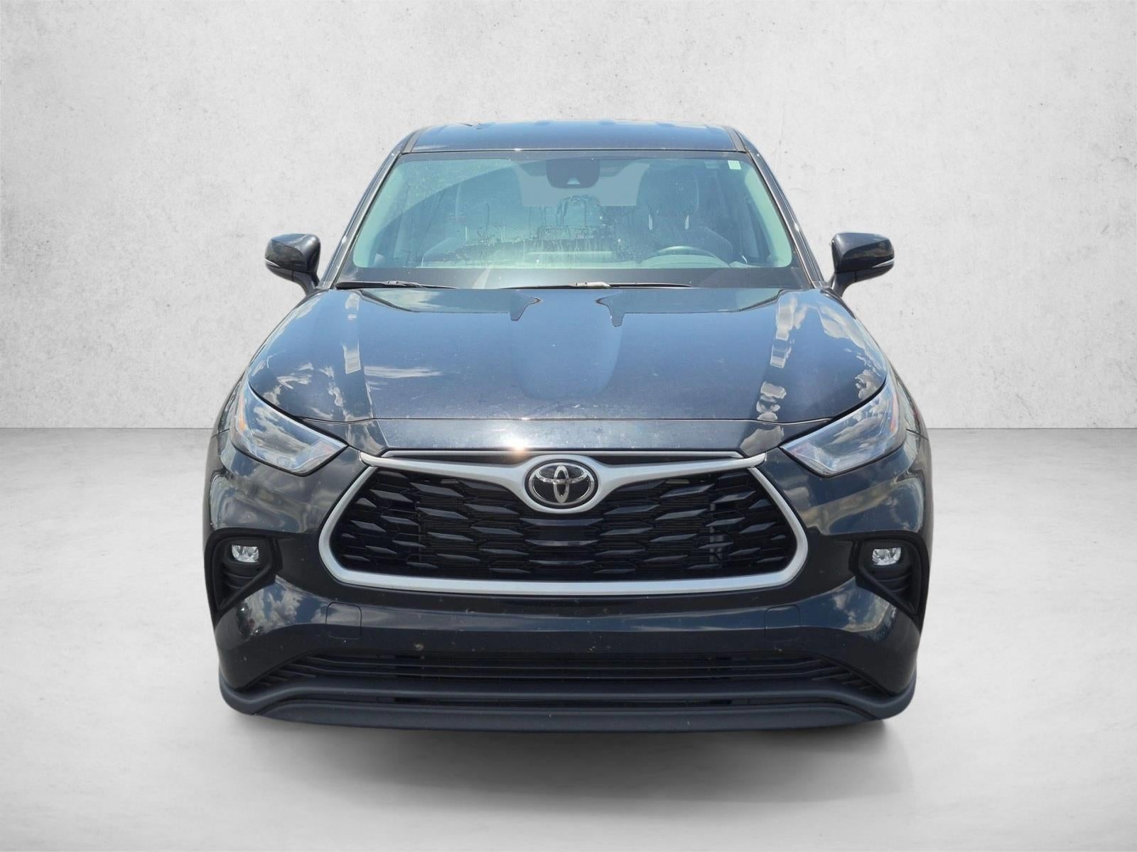 2025 Toyota Highlander LE