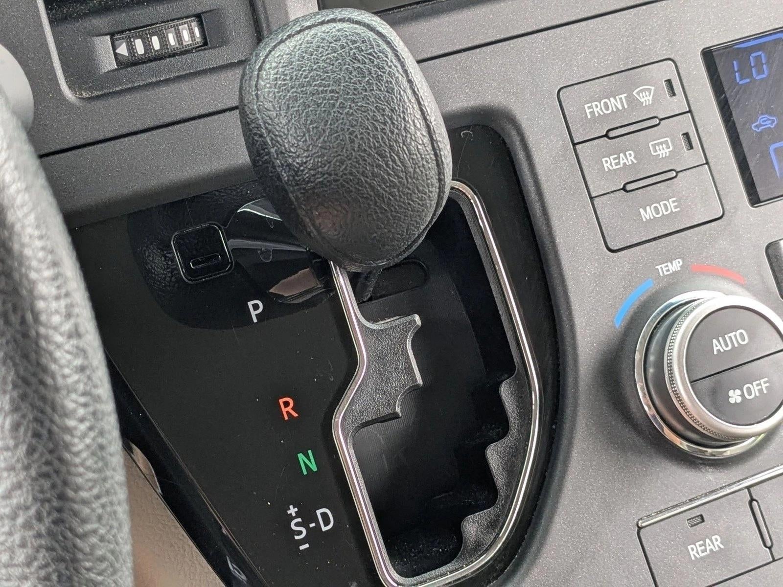 2016 Toyota Sienna L