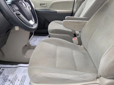 2016 Toyota Sienna L