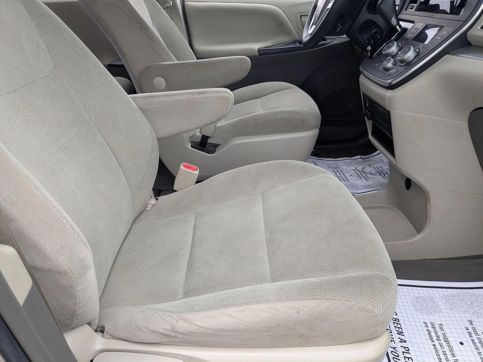 2016 Toyota Sienna L