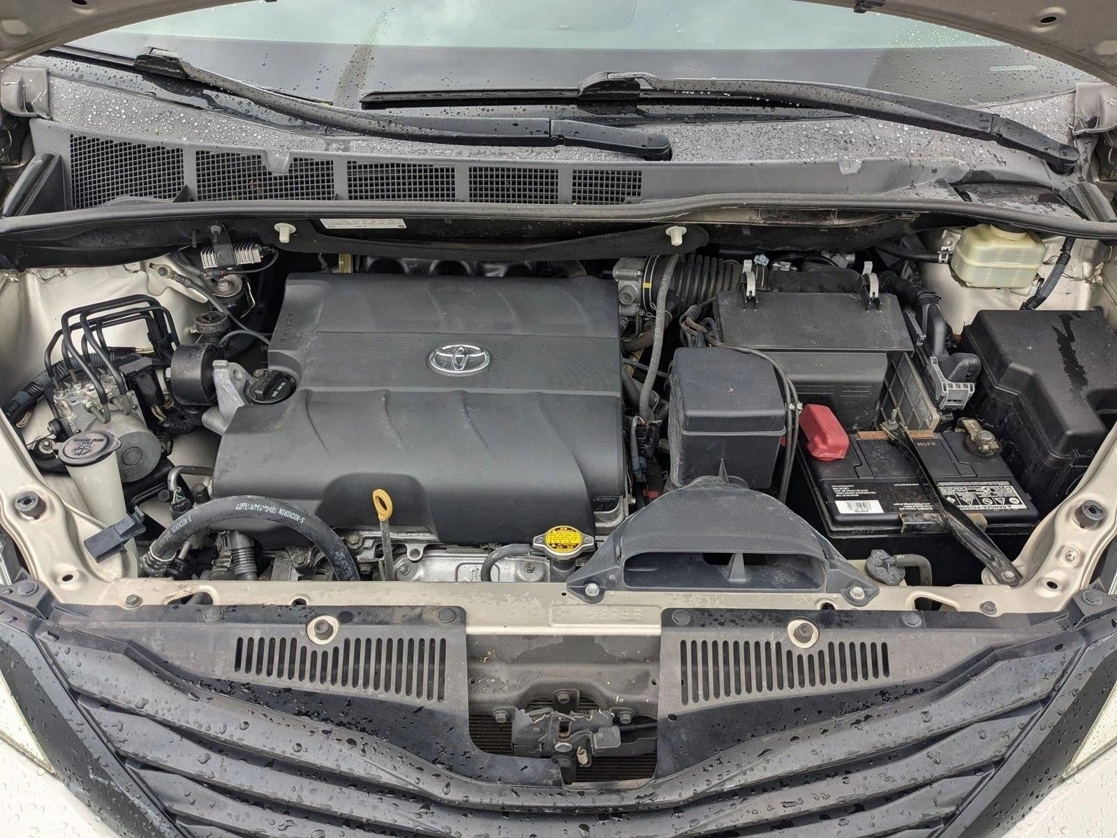 2016 Toyota Sienna L