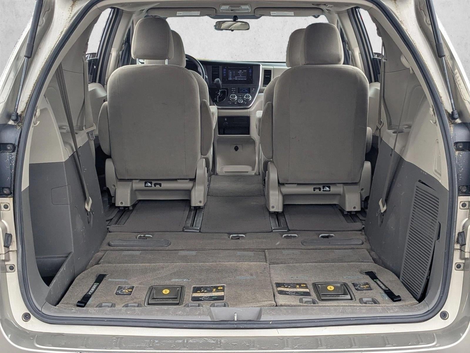 2016 Toyota Sienna L