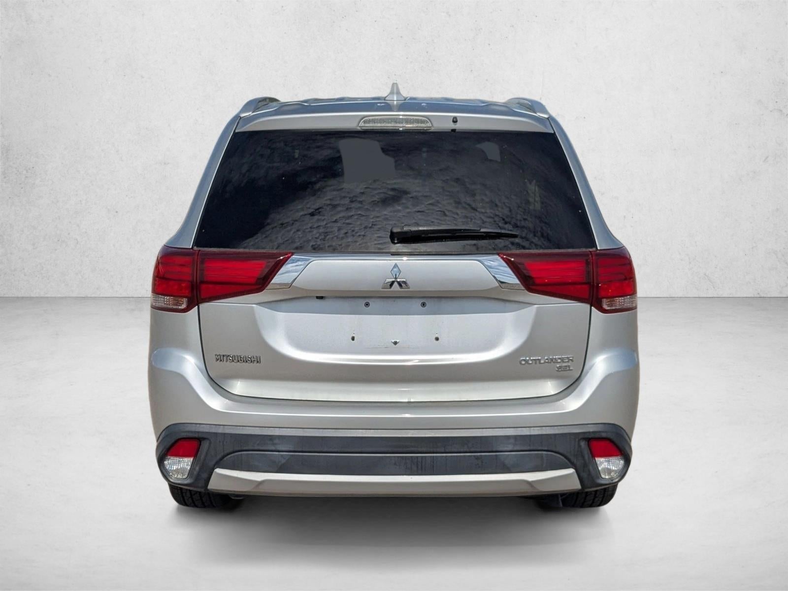 2018 Mitsubishi Outlander SE
