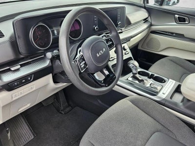 2022 Kia Carnival LX