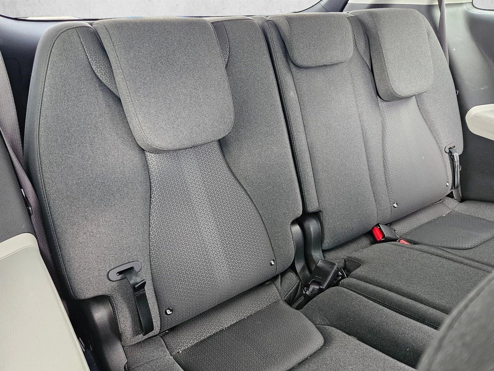 2022 Kia Carnival LX