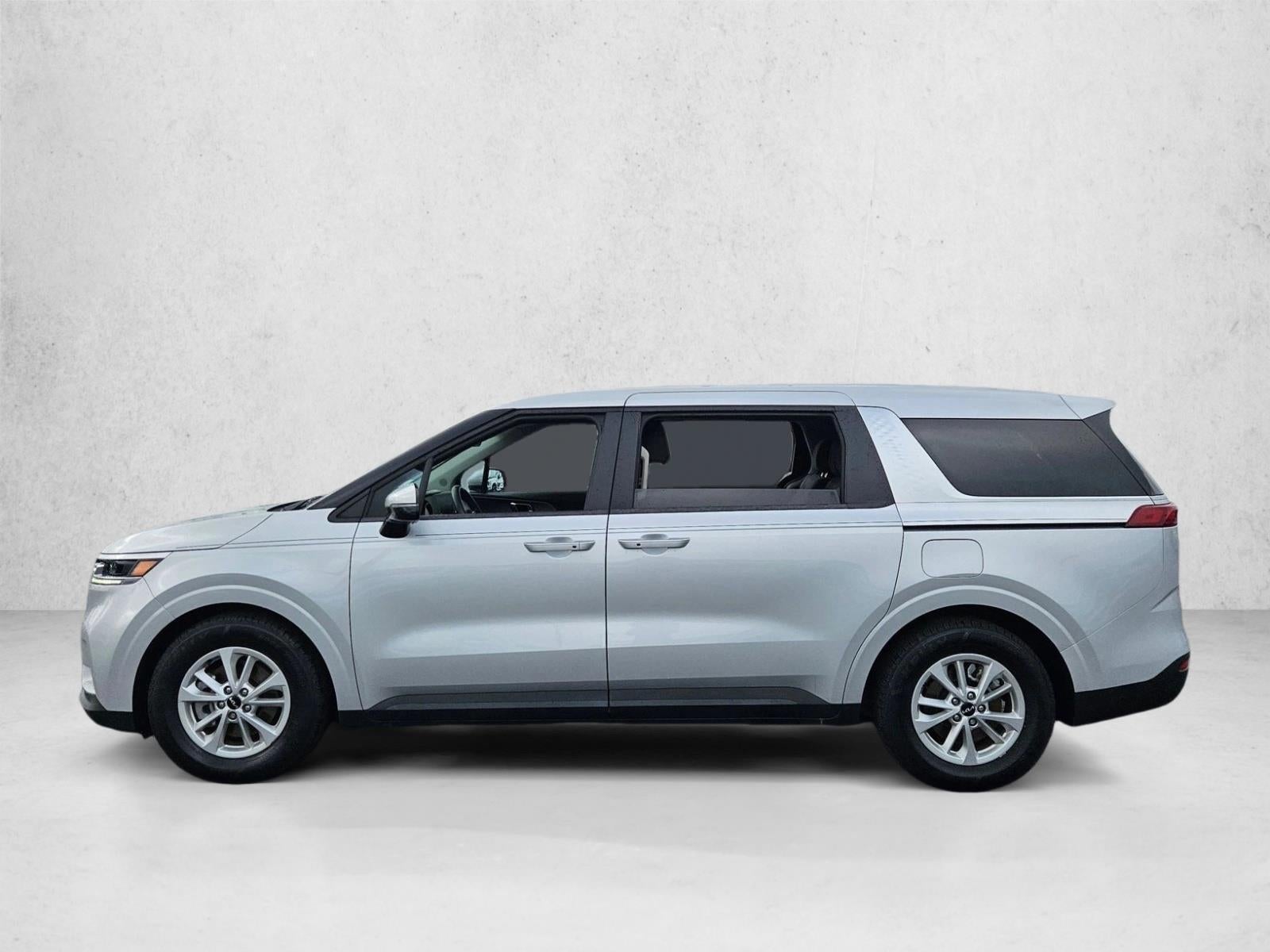 2022 Kia Carnival LX