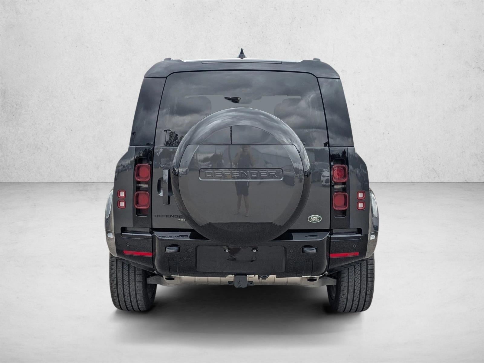 2023 Land Rover Defender X-Dynamic SE