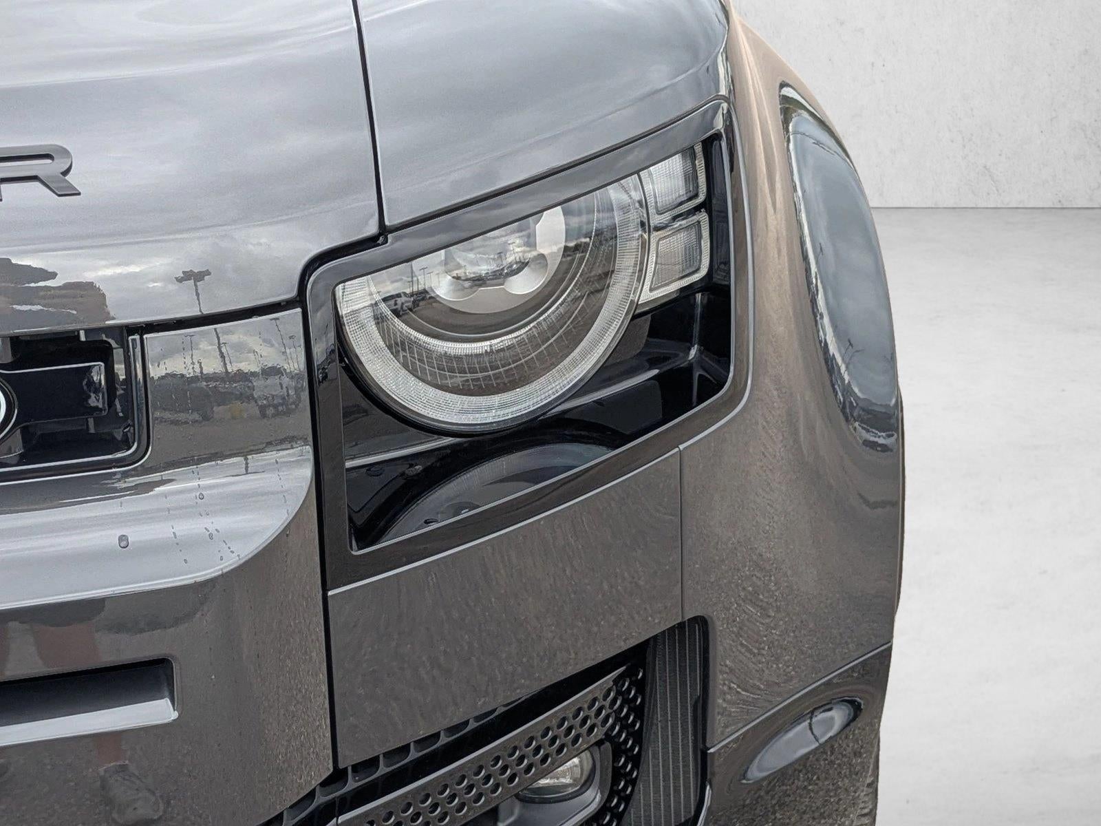 2023 Land Rover Defender X-Dynamic SE