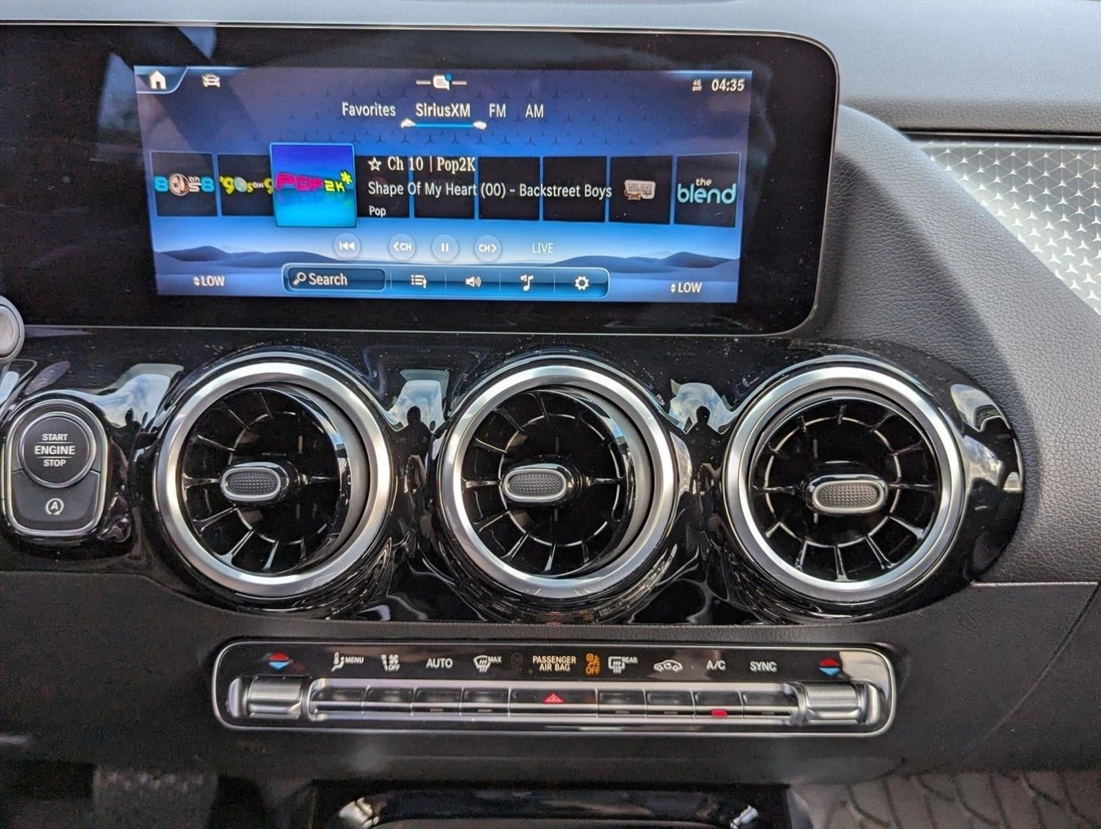 2025 Mercedes-Benz GLA 250 4MATIC®