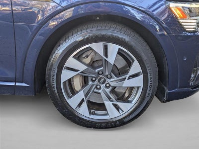 2022 Audi e-tron Premium quattro