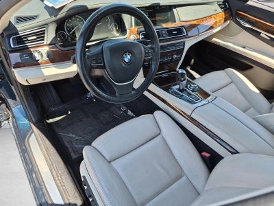 2013 BMW 750i 750i