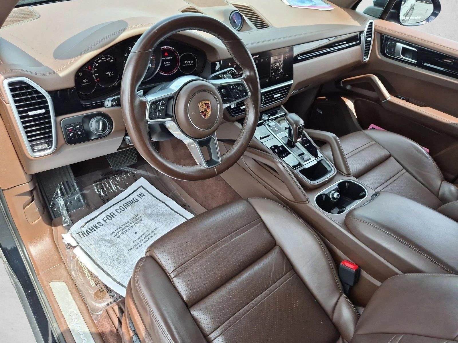 2022 Porsche Cayenne Base