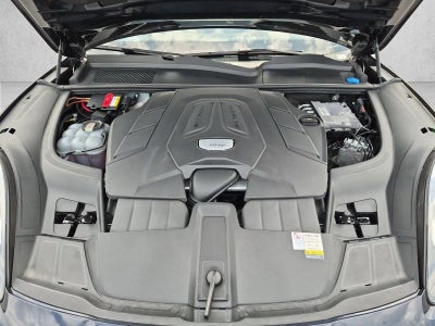 2022 Porsche Cayenne Base