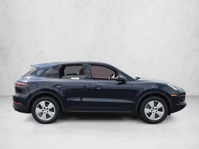 2022 Porsche Cayenne Base