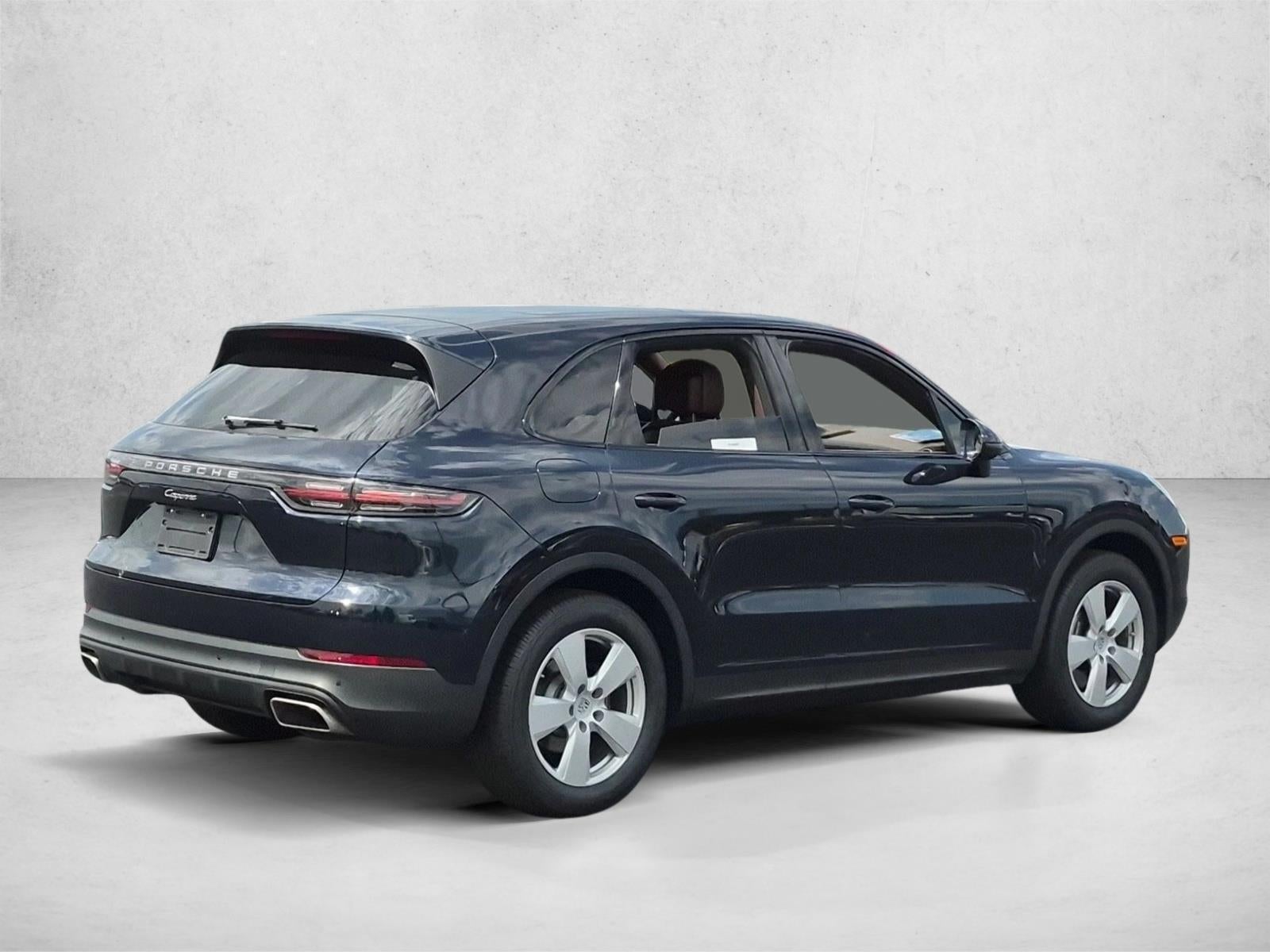 2022 Porsche Cayenne Base