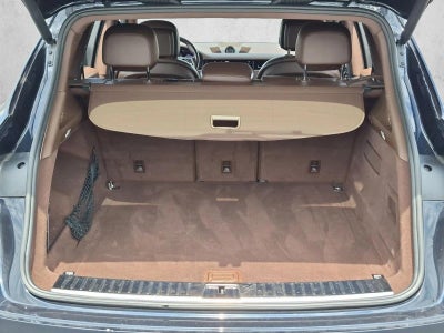 2022 Porsche Cayenne Base