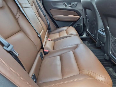 2022 Volvo XC60 B6 Inscription