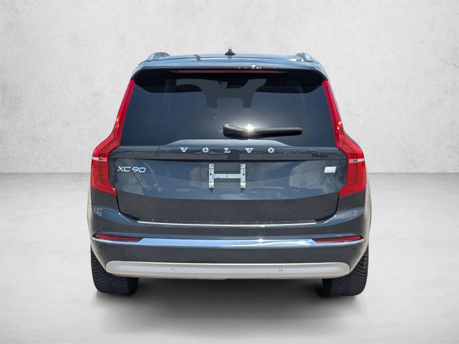 2022 Volvo XC90 Recharge Plug-In Hybrid T8 Inscription Expression 7 Passenger