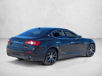 2014 Maserati Ghibli 
