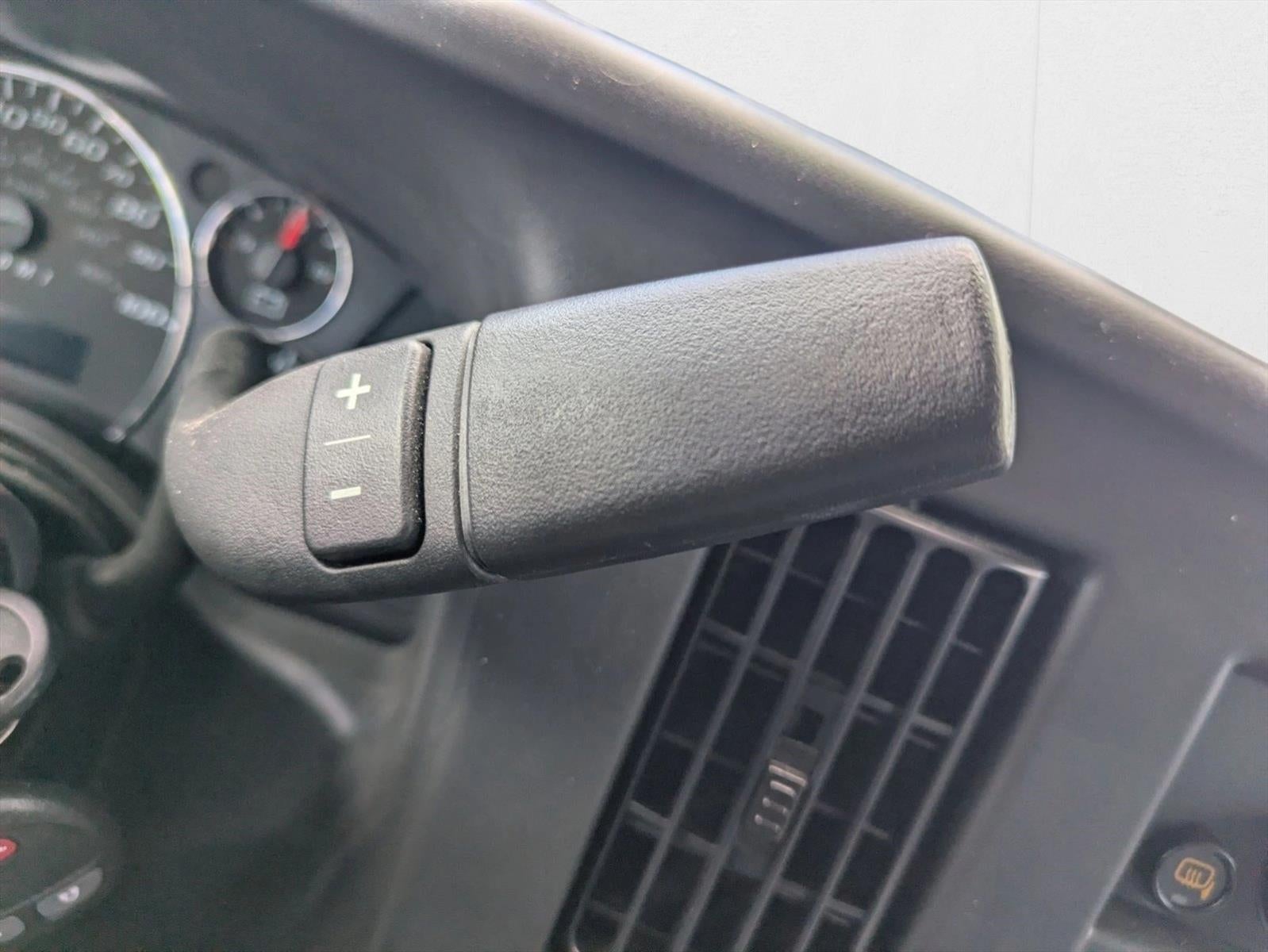 2025 Chevrolet Express Cutaway 3500 Base