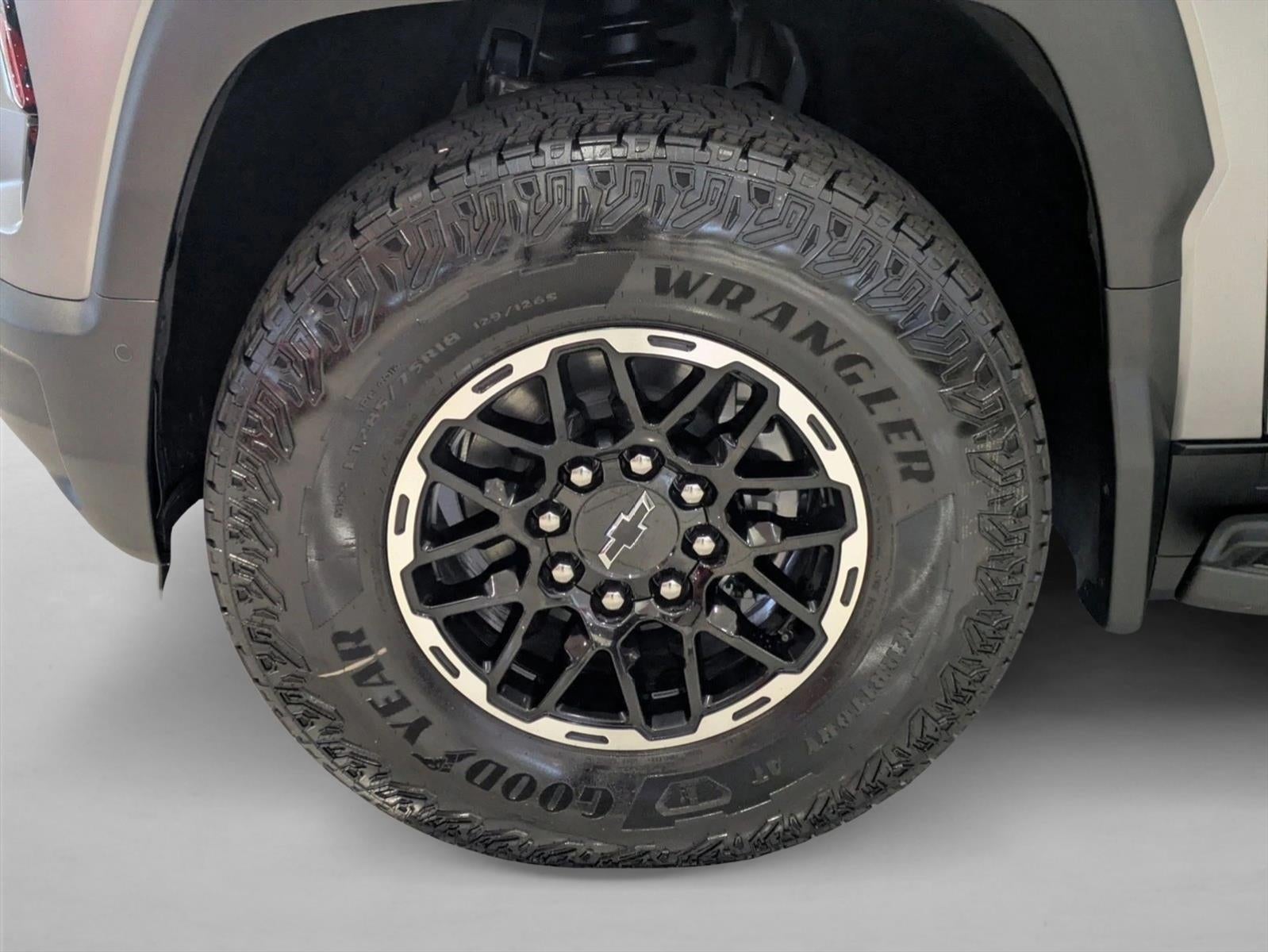 2026 Chevrolet Silverado EV Trail Boss - Max Range