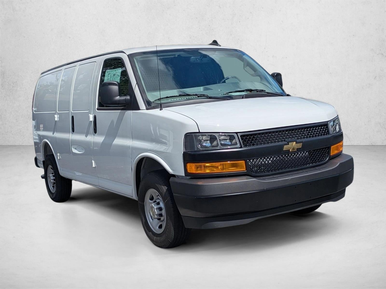2025 Chevrolet Express Cargo Base