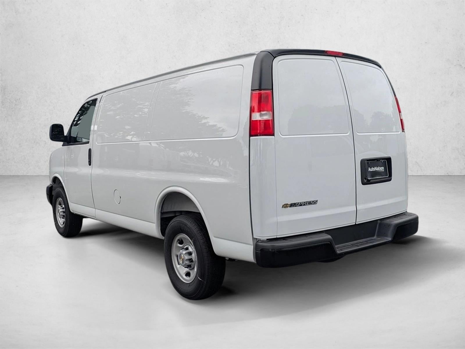 2025 Chevrolet Express Cargo Base
