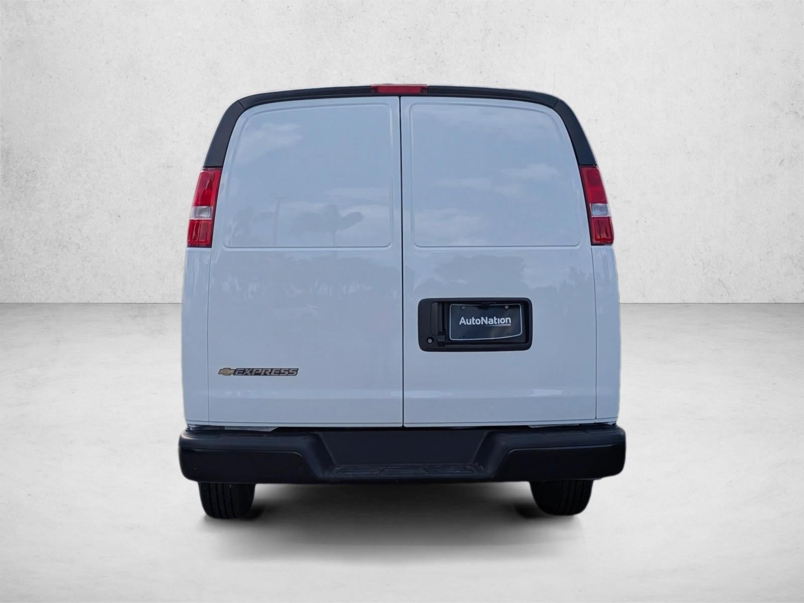 2025 Chevrolet Express Cargo Base