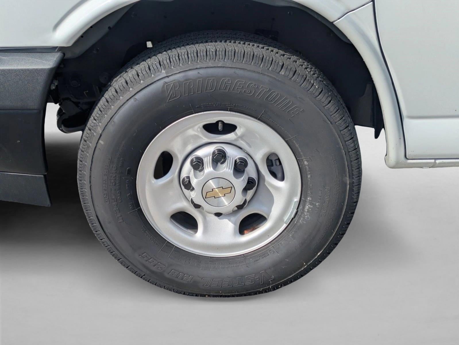 2025 Chevrolet Express Cargo Base