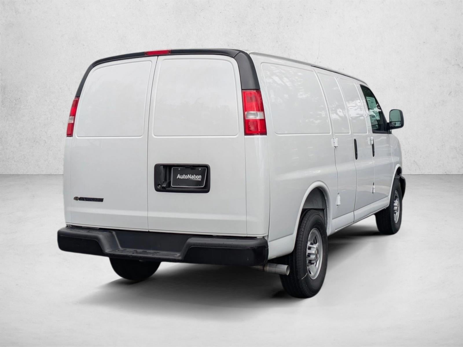2025 Chevrolet Express Cargo Base