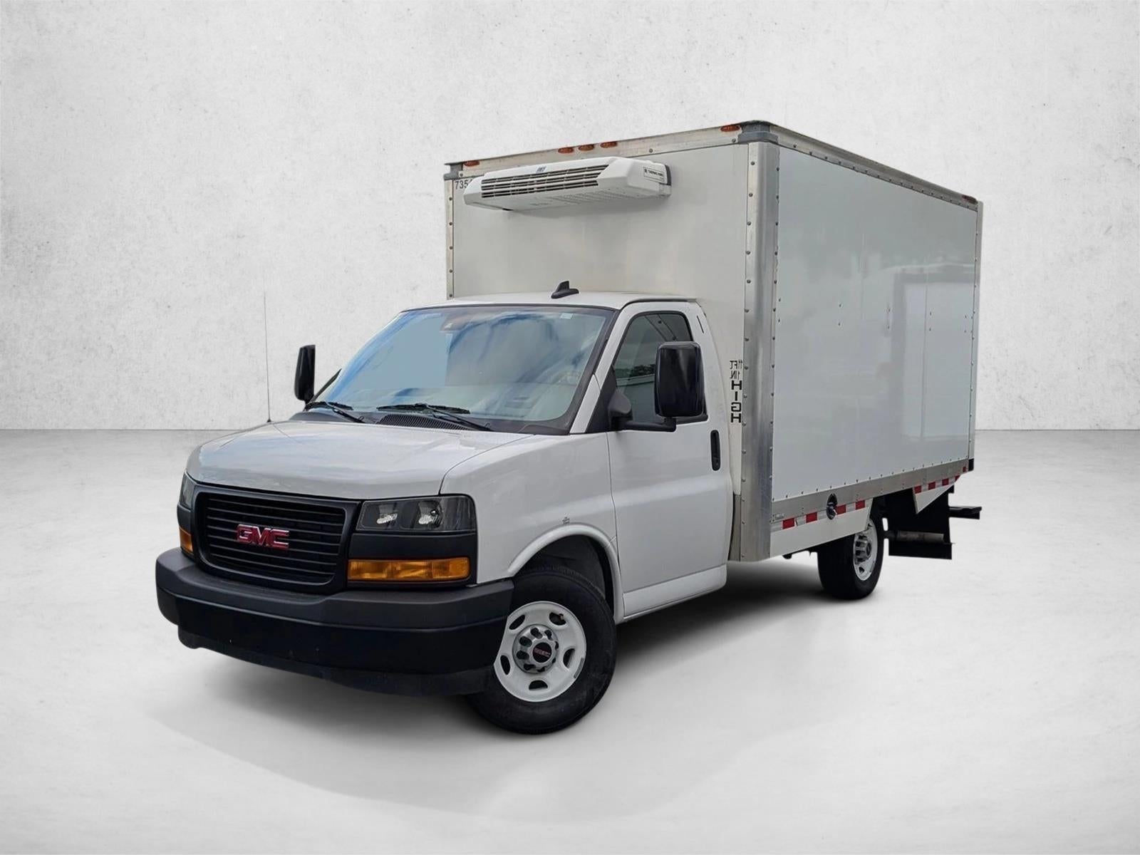2024 GMC Savana Cutaway 3500 Base